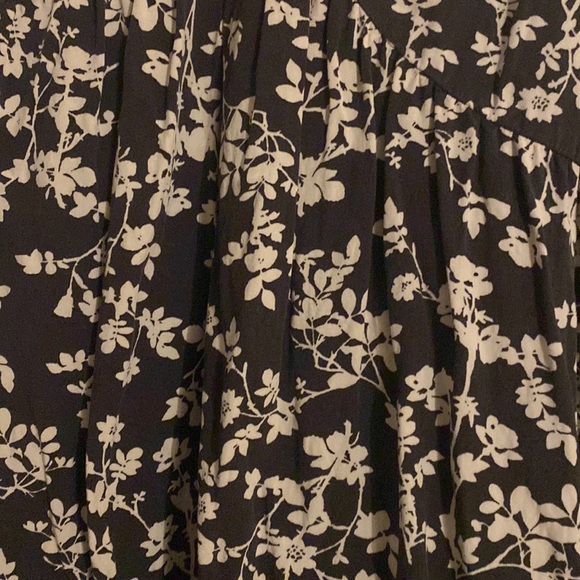 Old Navy Puff-Sleeve Floral Mini Swing Dress - only worn once w/pockets - Picture 2 of 8